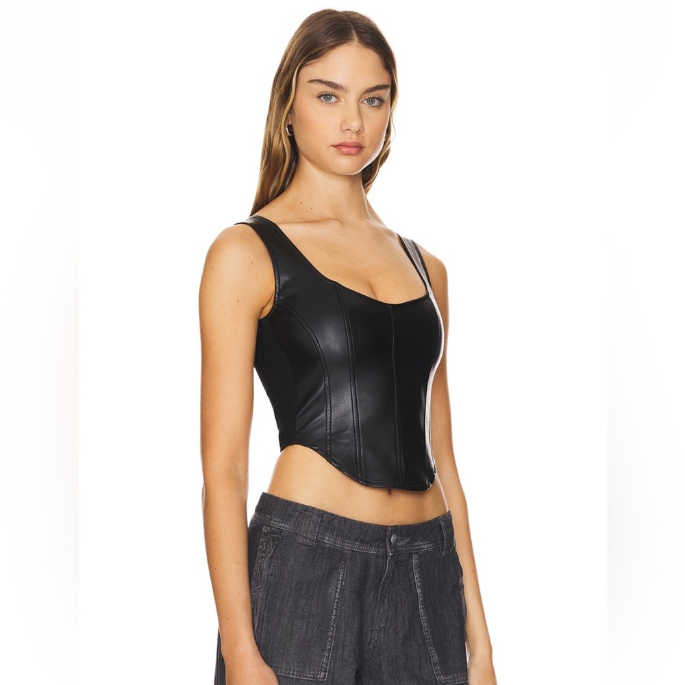 Heartloom Tara Top in Black